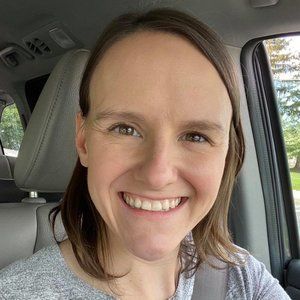 Meet your Posher, Angela